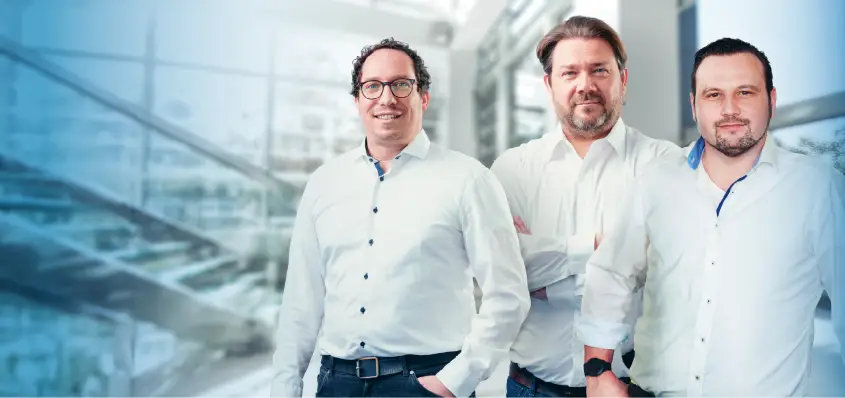 Das Foto zeigt die Geschäftsführung der Schiess Werkzeugmaschinenfabrik GmbH