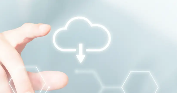 Titelbild Beitrag Joanna Czock, Cloud-Anwendungen im MIttelstand, 2/2026